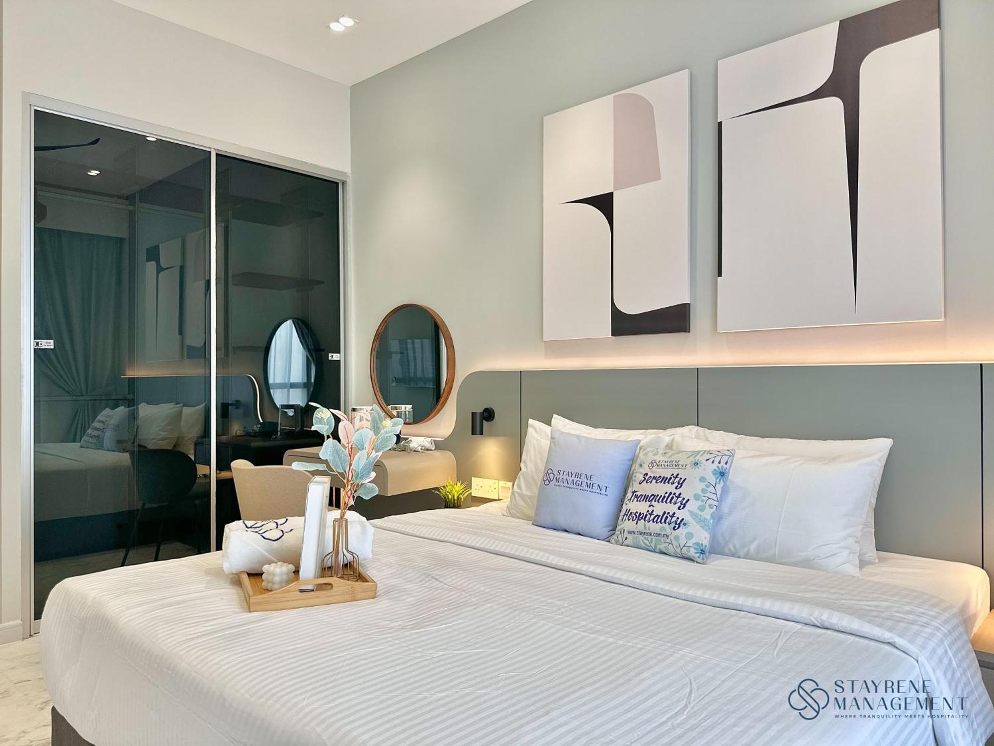 Apartemen Setia Sky 88 With Sunset View By Stayrene